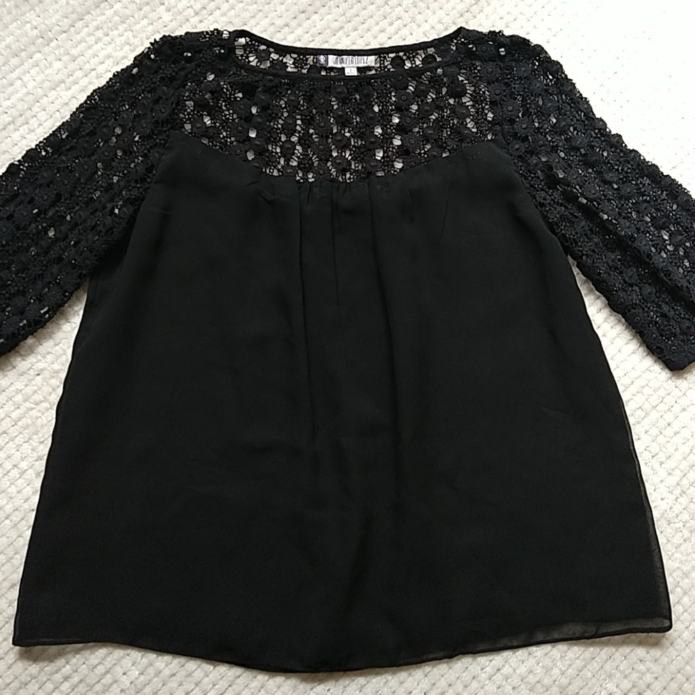 Jennifer lopez crochet top blouse